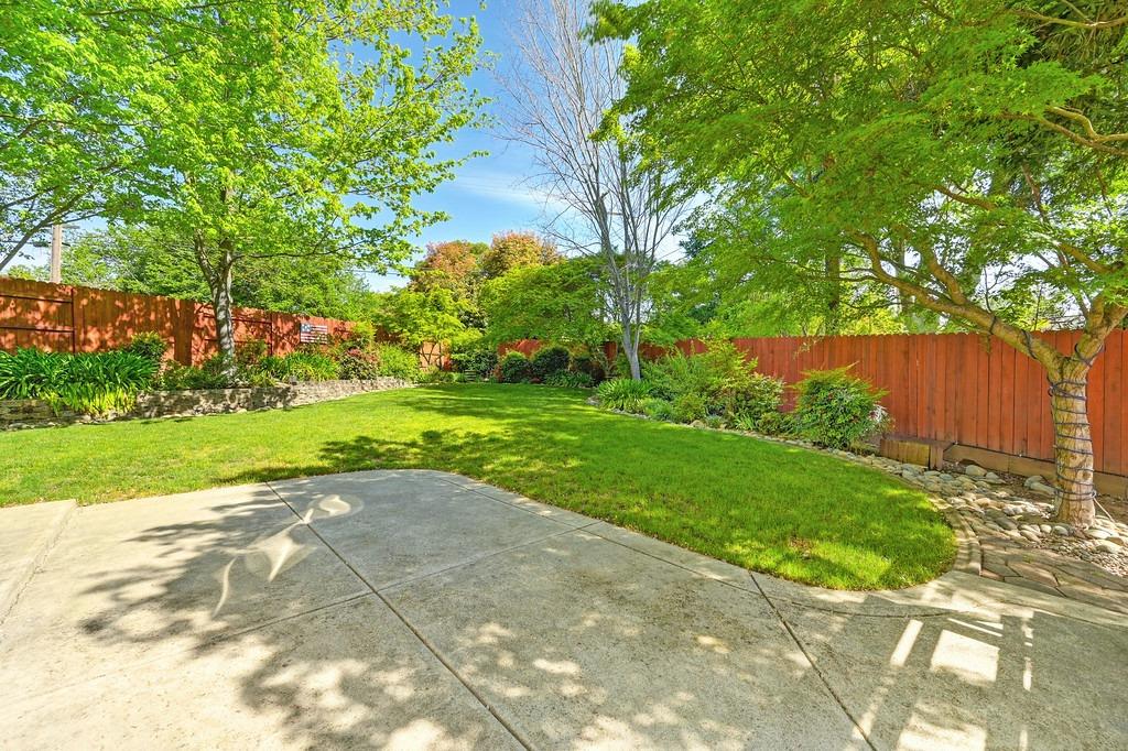 Wisam Court, Fair Oaks, California image 24