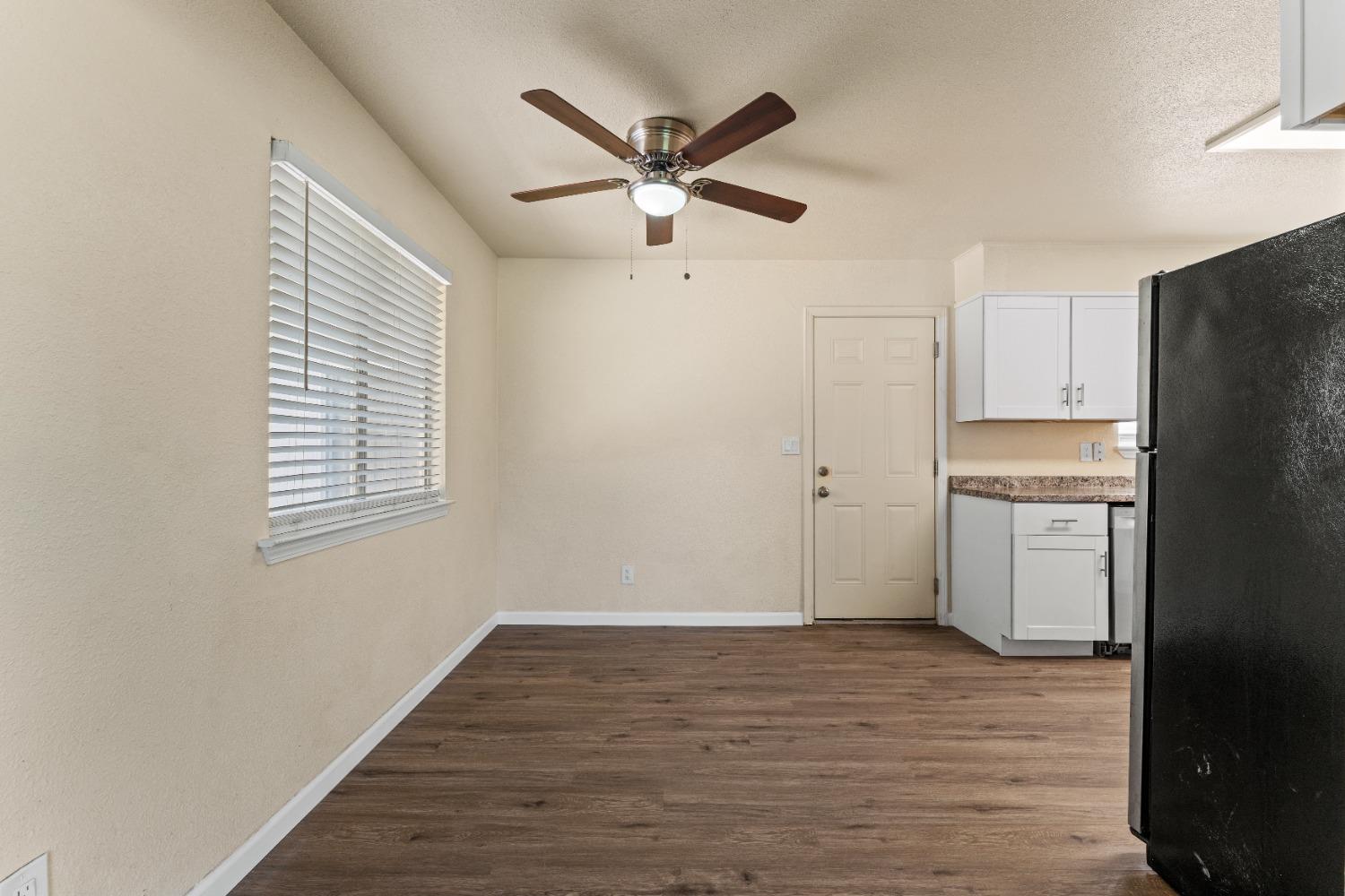 Detail Gallery Image 14 of 33 For 1887 Beverly Ave, Olivehurst,  CA 95961 - 3 Beds | 2 Baths
