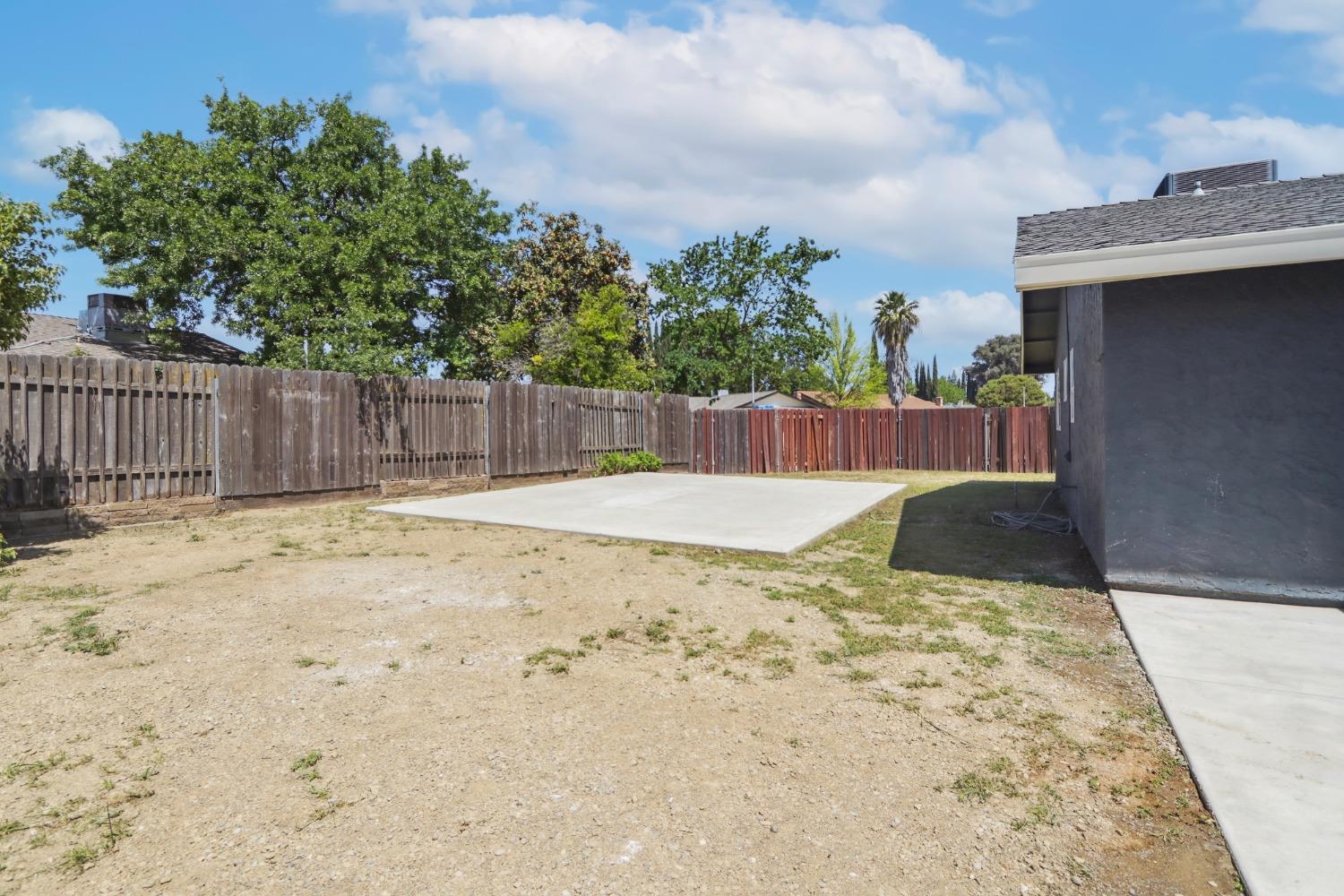 Rainbow River Court, Rancho Cordova, California image 36