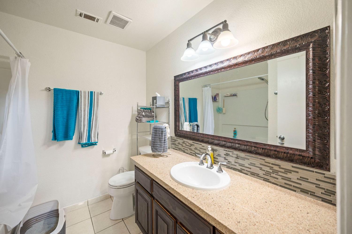 Ricardo Way, Modesto, California image 15
