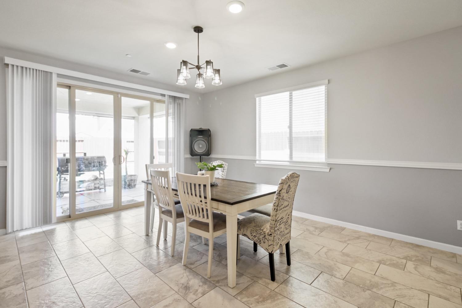 Evanston Way, Rancho Cordova, California image 20