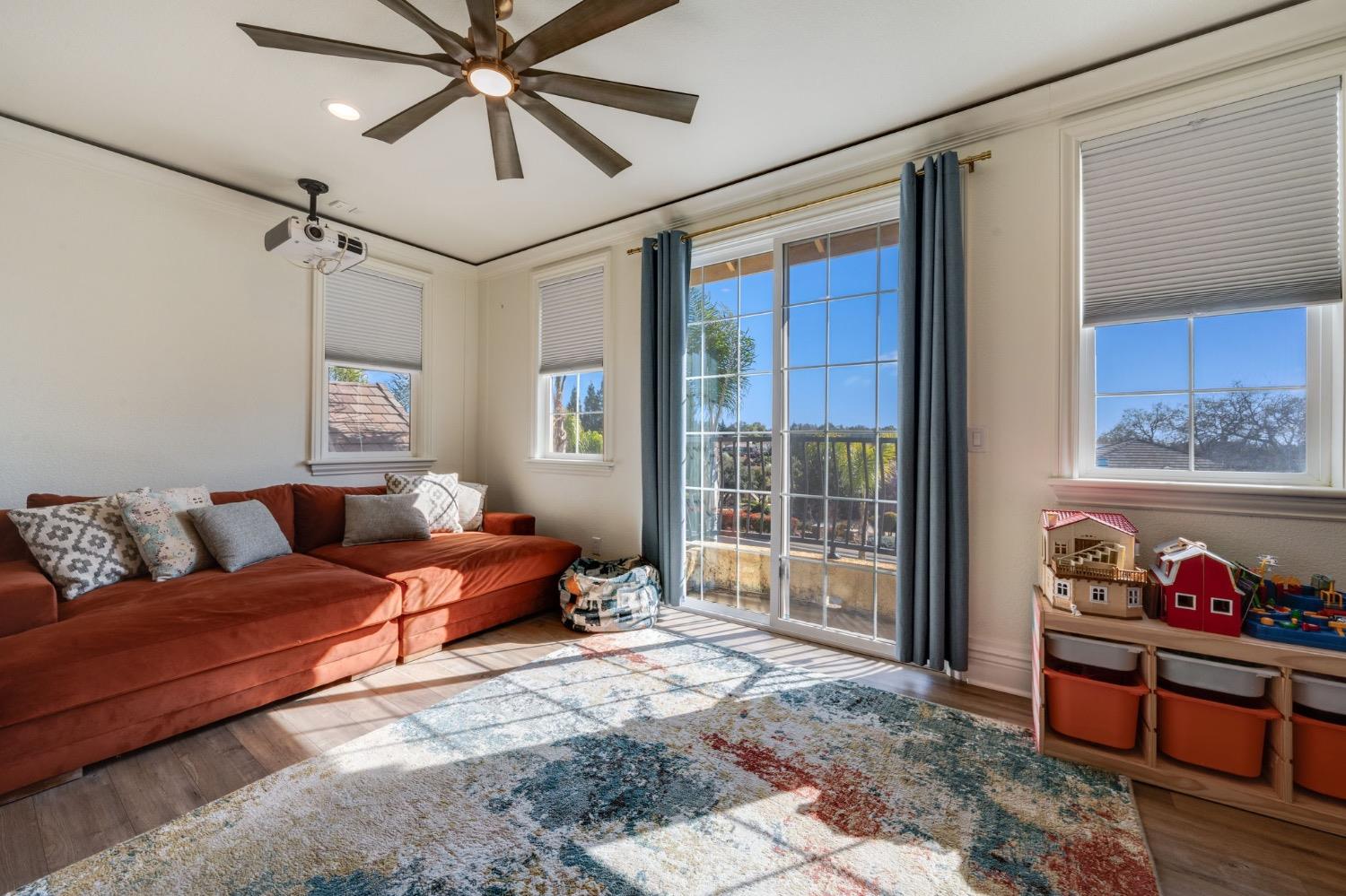 Detail Gallery Image 44 of 98 For 4541 Longview Dr, Rocklin,  CA 95677 - 5 Beds | 4/1 Baths