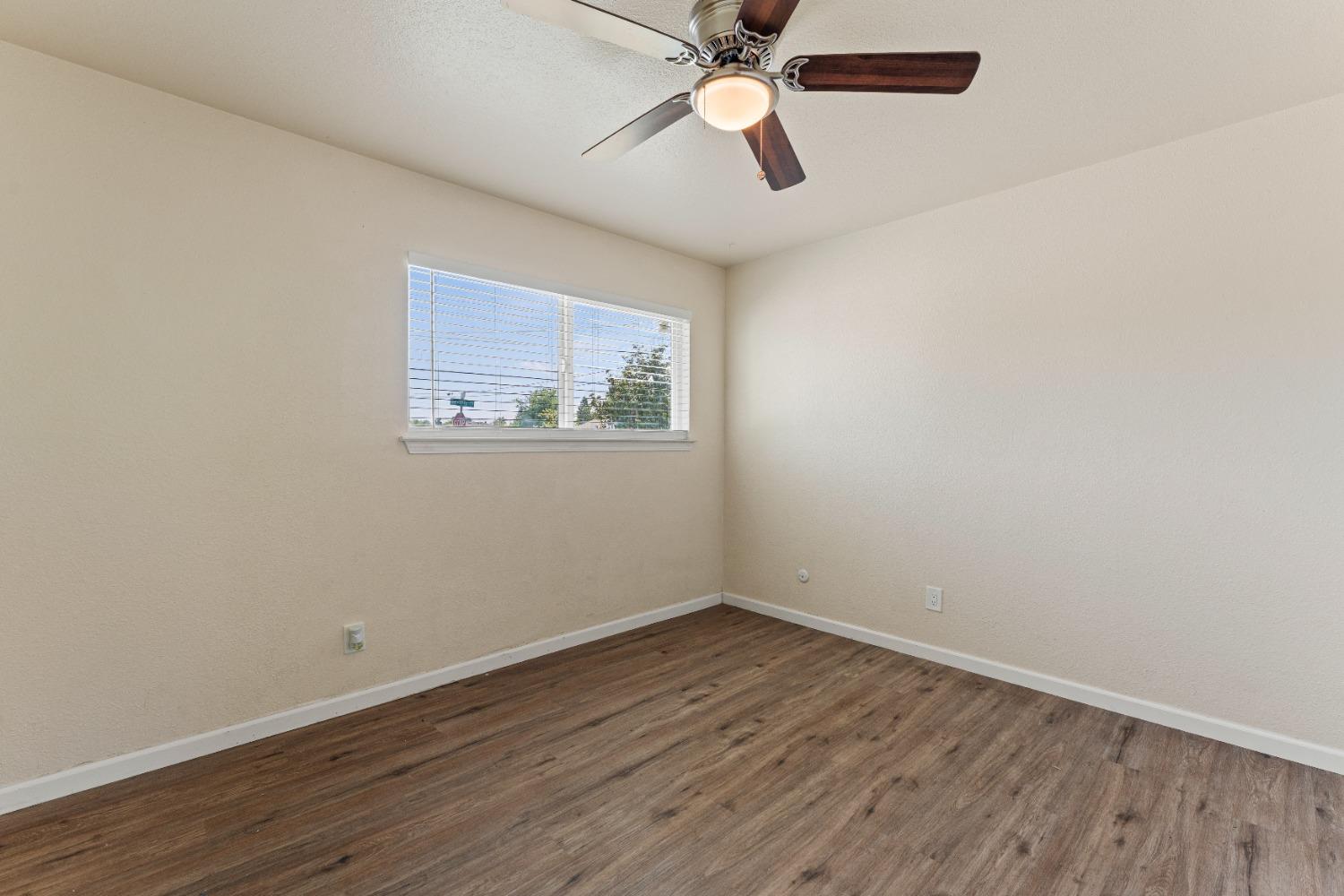 Detail Gallery Image 19 of 33 For 1887 Beverly Ave, Olivehurst,  CA 95961 - 3 Beds | 2 Baths