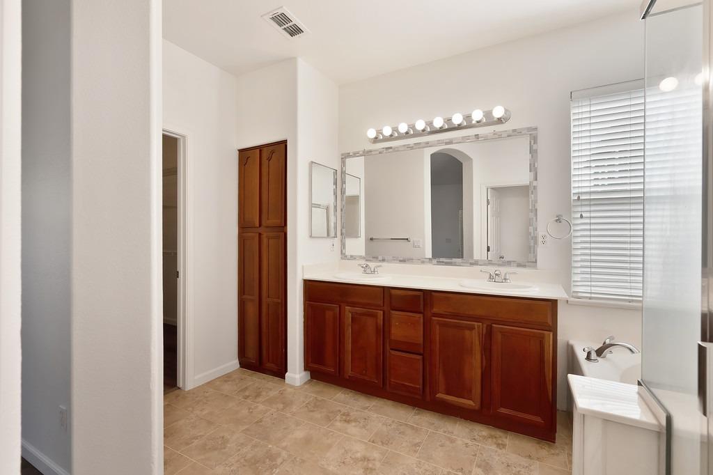 Tarpan Court, Elk Grove, California image 32