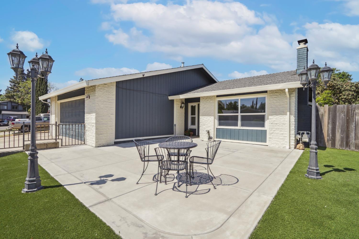 Rainbow River Court, Rancho Cordova, California image 3