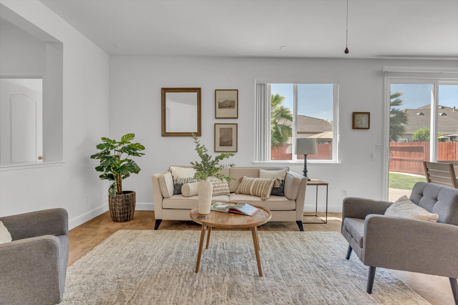 Detail Gallery Image 17 of 50 For 1873 Redondo Rd, West Sacramento,  CA 95691 - 5 Beds | 3/1 Baths