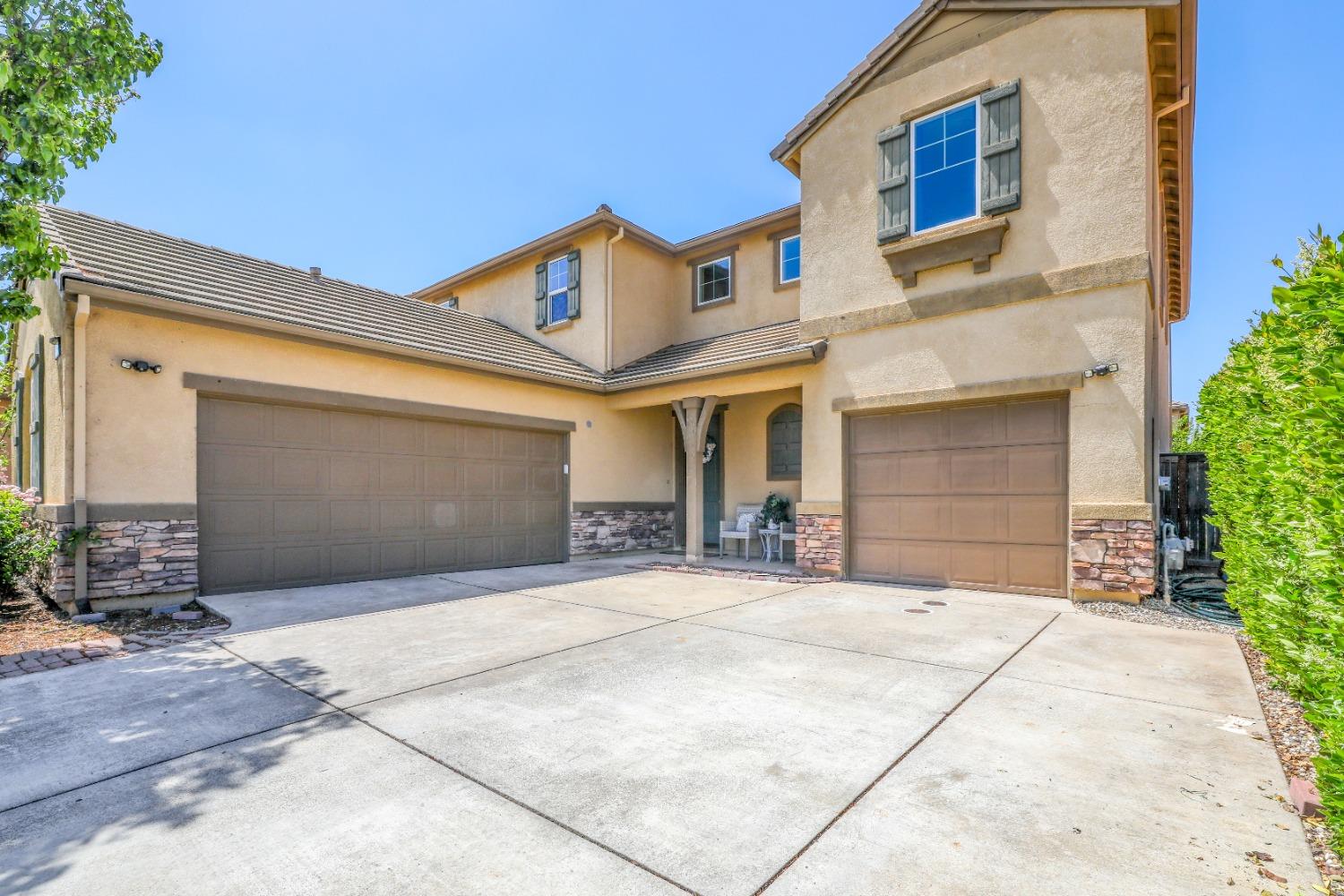 Cape Verde Drive, Elk Grove, California image 5