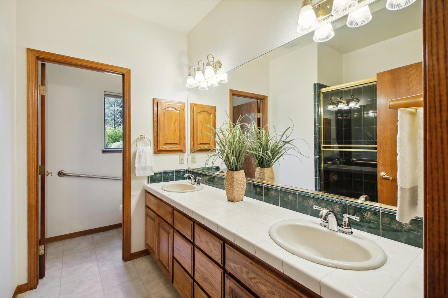 Detail Gallery Image 42 of 66 For 515 Hillside Dr, Applegate,  CA 95703 - 4 Beds | 3 Baths