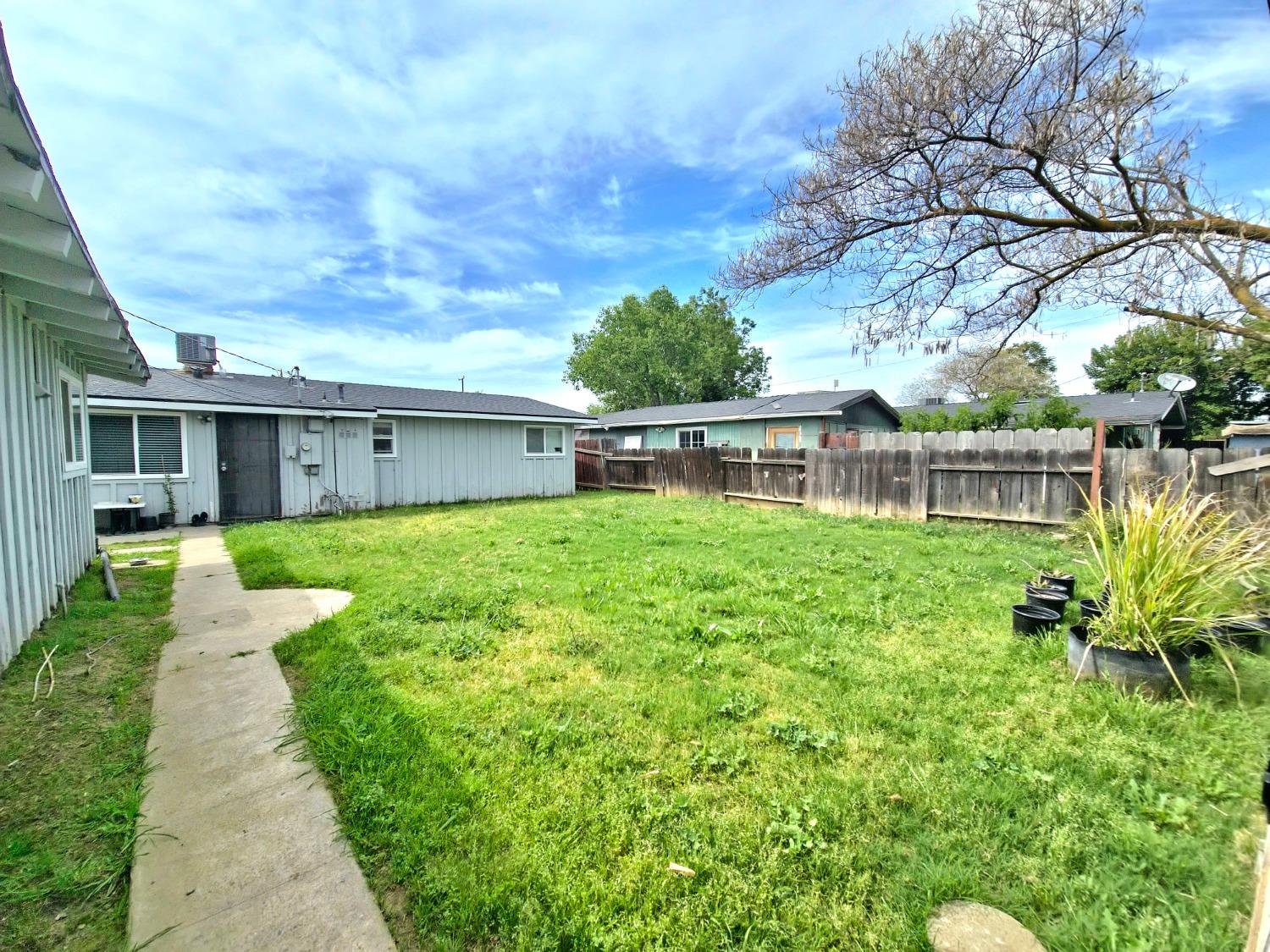 Bette Street, Merced, California image 25