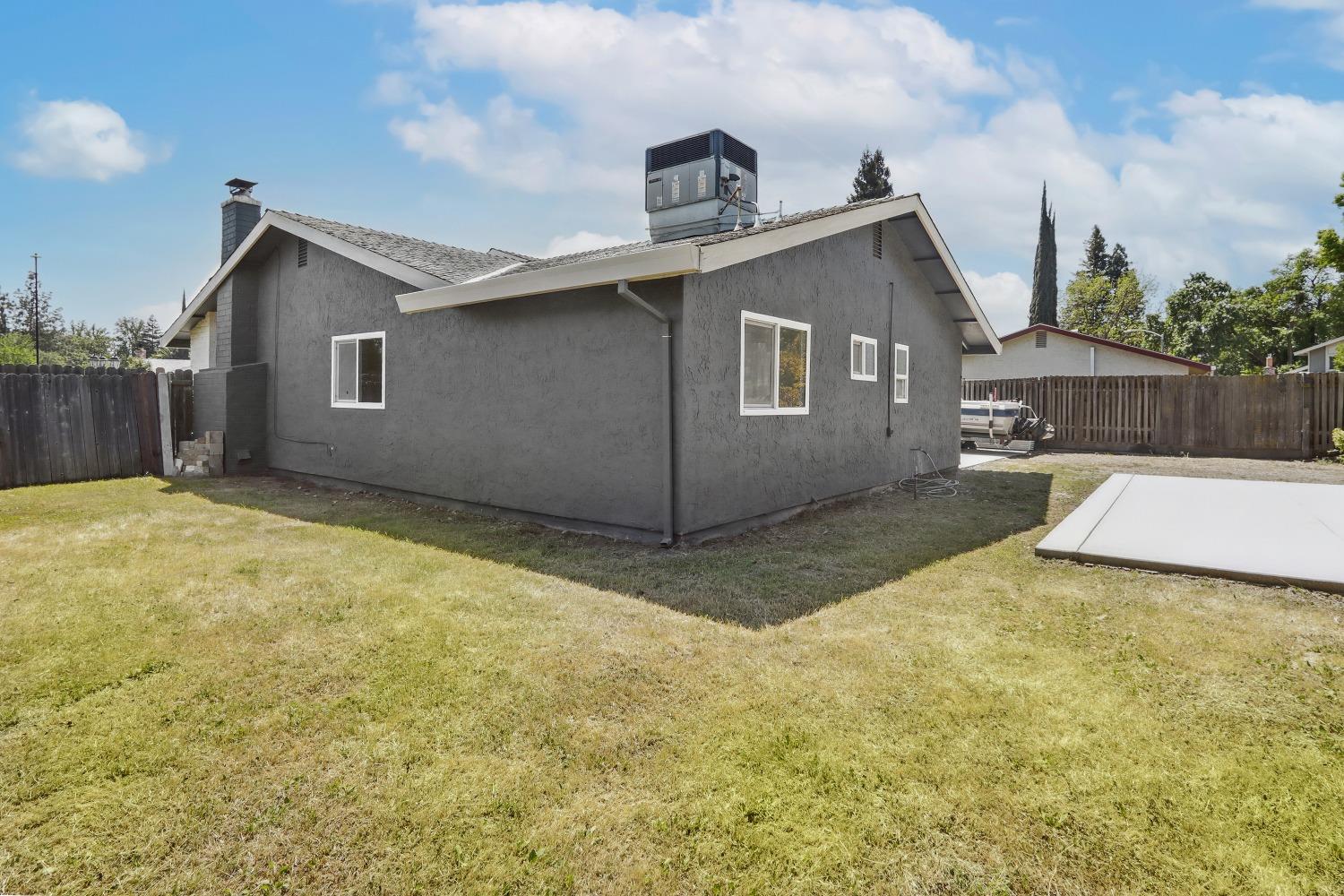 Rainbow River Court, Rancho Cordova, California image 33
