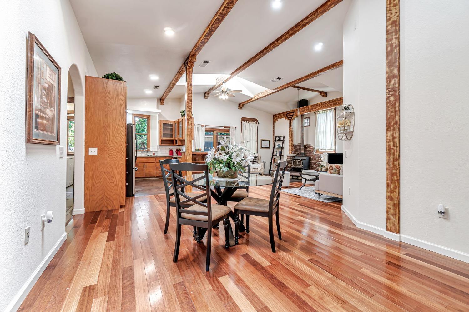 Isabella Avenue, Fair Oaks, California image 19