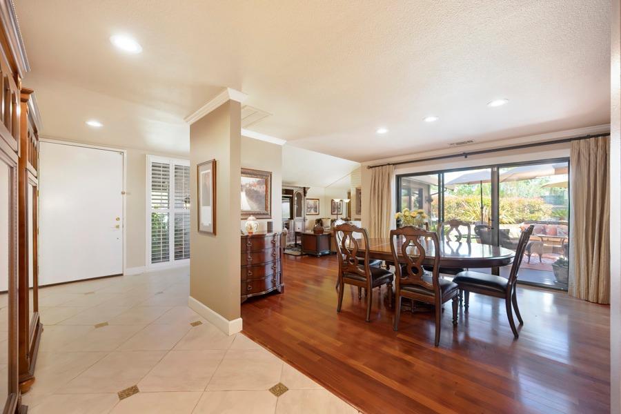 Detail Gallery Image 4 of 58 For 1895 Levi Strauss Ct, Gold River,  CA 95670 - 3 Beds | 2 Baths