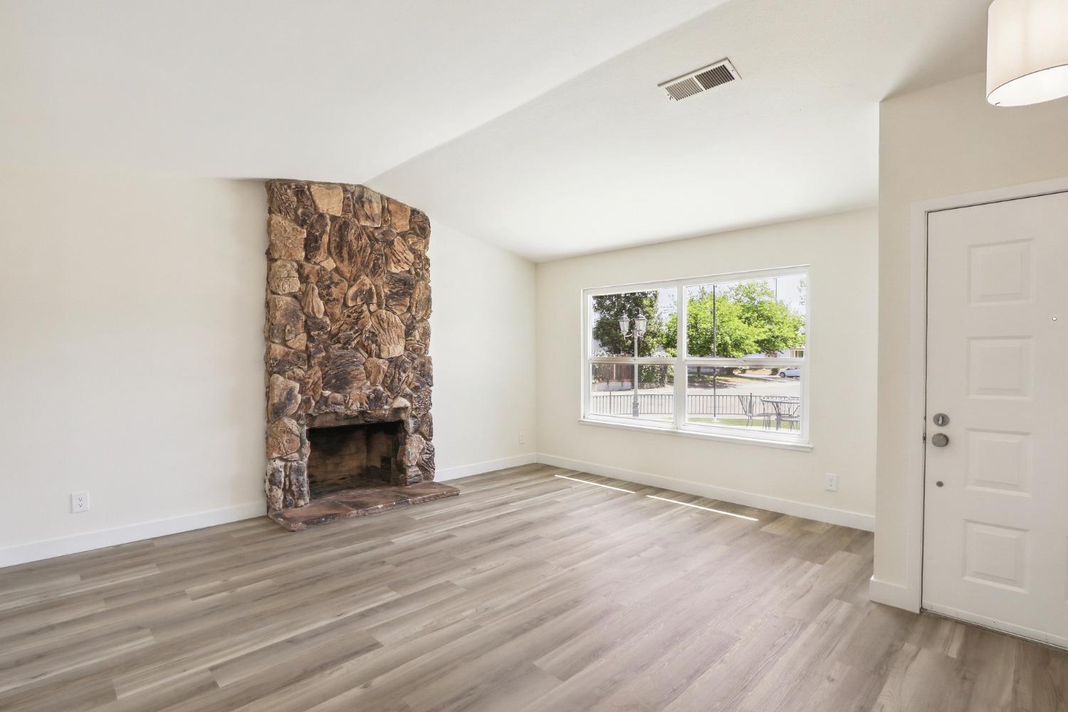 Rainbow River Court, Rancho Cordova, California image 6