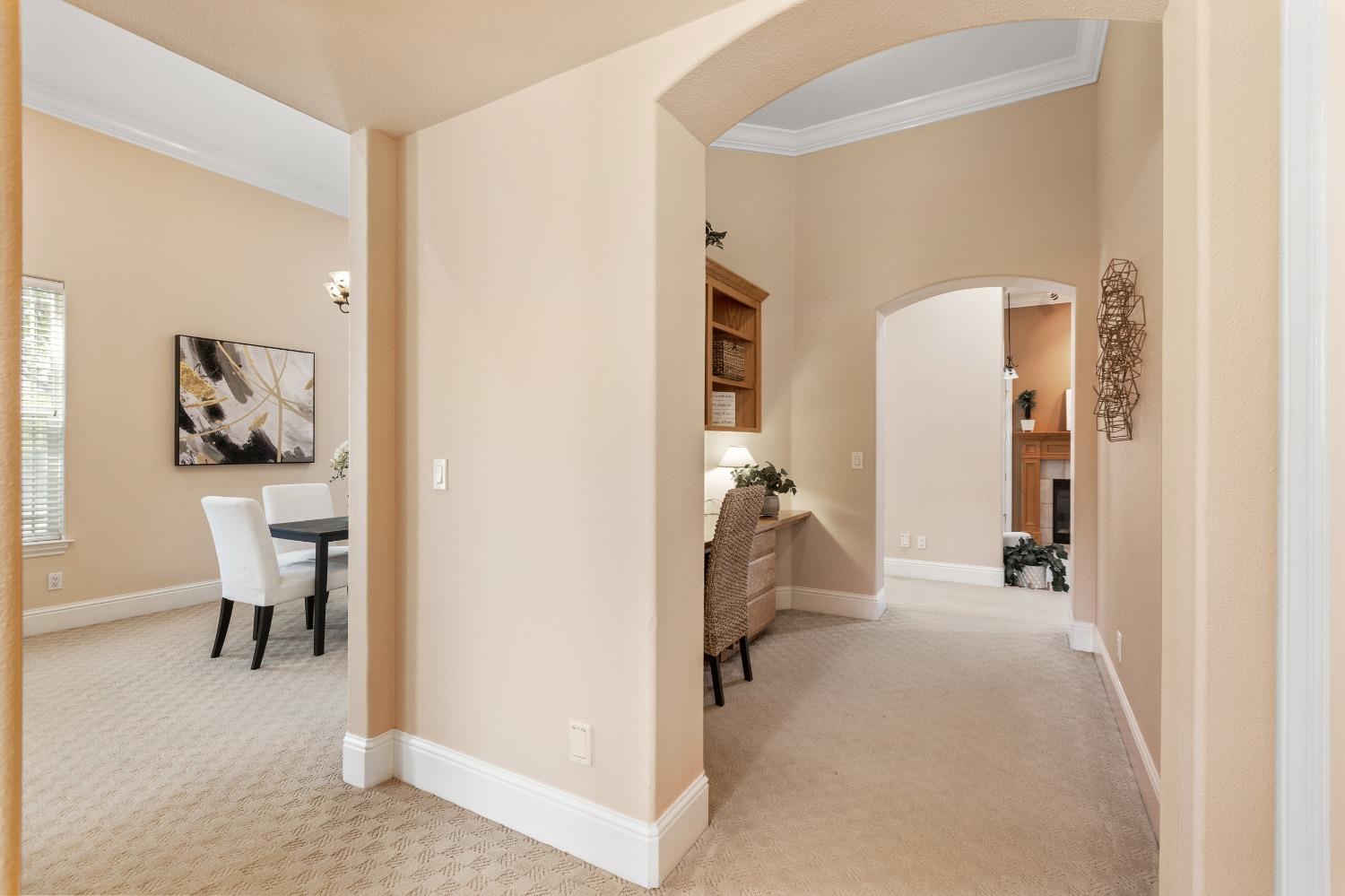 Detail Gallery Image 19 of 79 For 8839 San Badger Way, Elk Grove,  CA 95624 - 4 Beds | 3/1 Baths