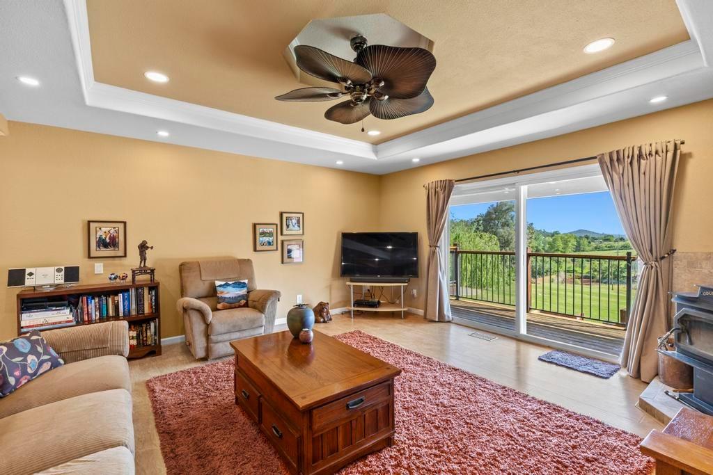Detail Gallery Image 9 of 64 For 11147 Township, Browns Valley,  CA 95918 - 3 Beds | 2 Baths
