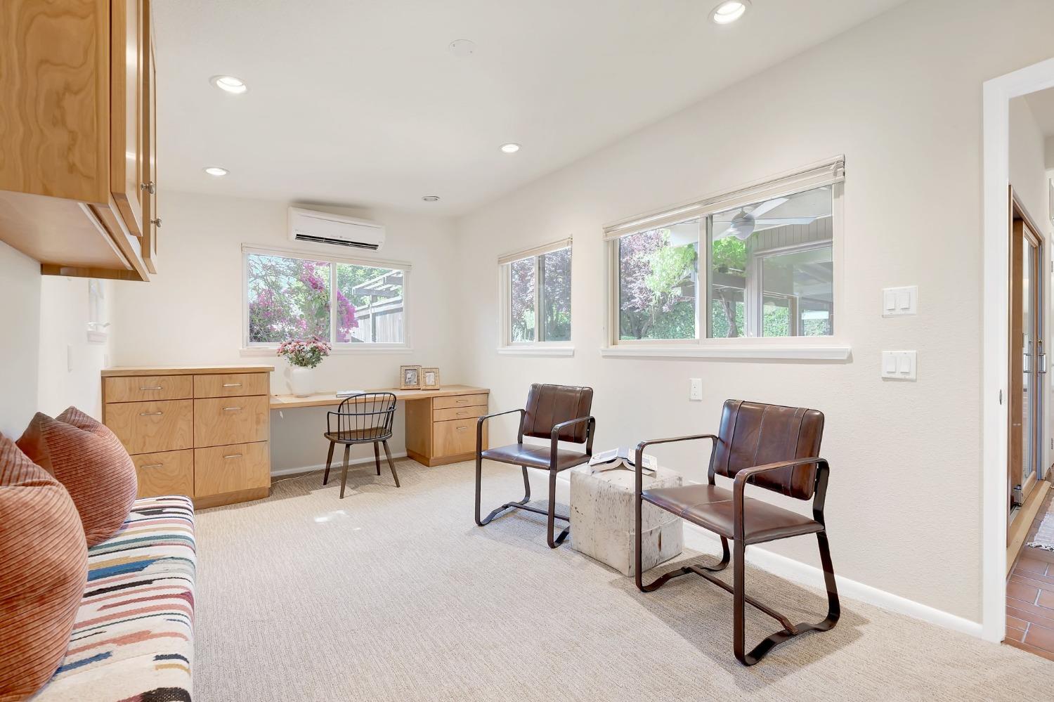 Detail Gallery Image 14 of 30 For 1000 Colby Dr, Davis,  CA 95616 - 4 Beds | 2 Baths