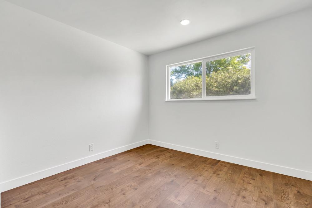 Glenbrook Lane, Stockton, California image 17