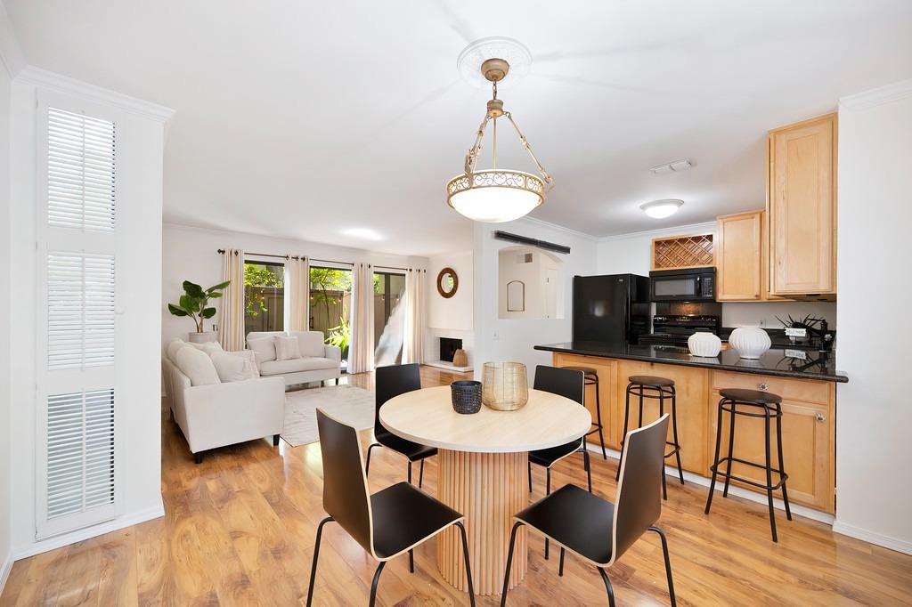 Photo #3: 225051785 Listing 