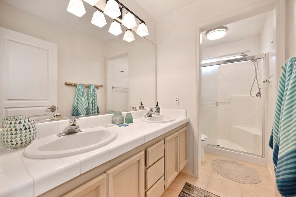 Wisam Court, Fair Oaks, California image 20