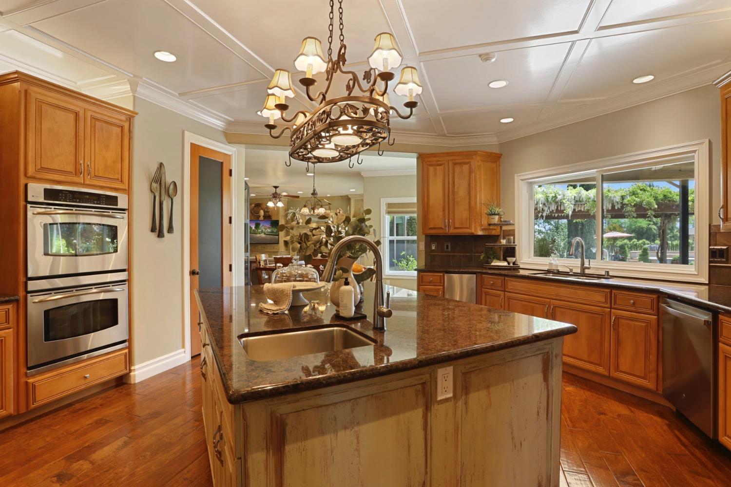 Detail Gallery Image 22 of 93 For 19120 E Stampede Rd, Clements,  CA 95227 - 4 Beds | 5 Baths