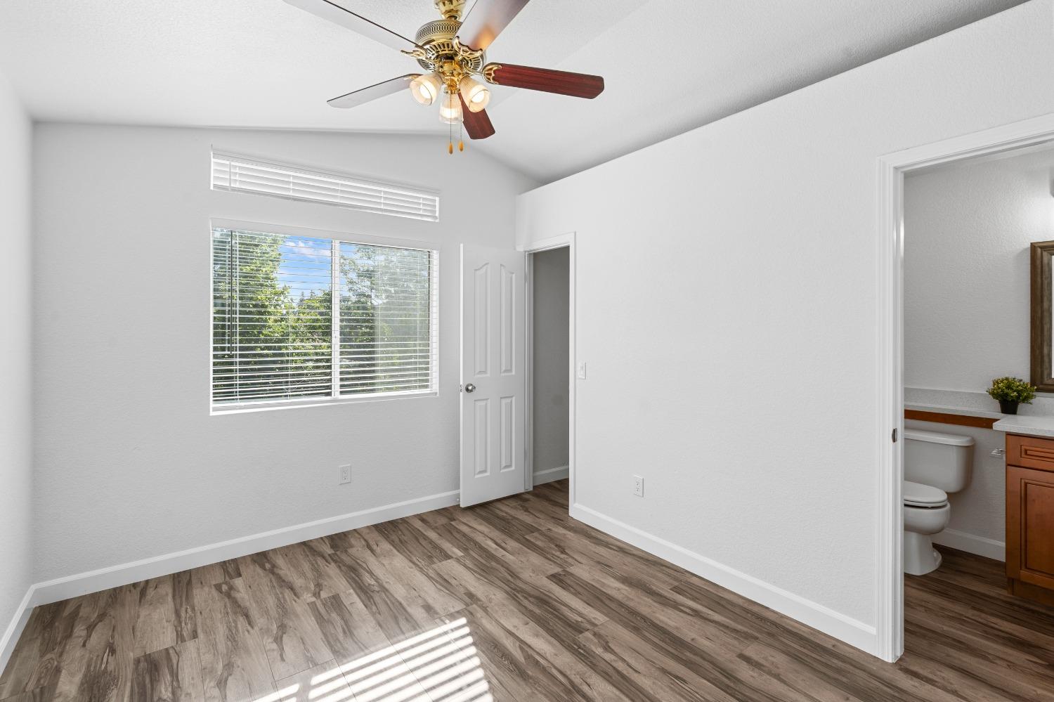 Lake Willow Way, Elk Grove, California image 30