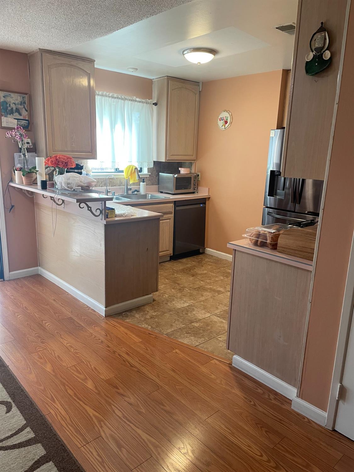 Detail Gallery Image 7 of 16 For 9540 Achates Cir, Sacramento,  CA 95826 - 3 Beds | 2 Baths