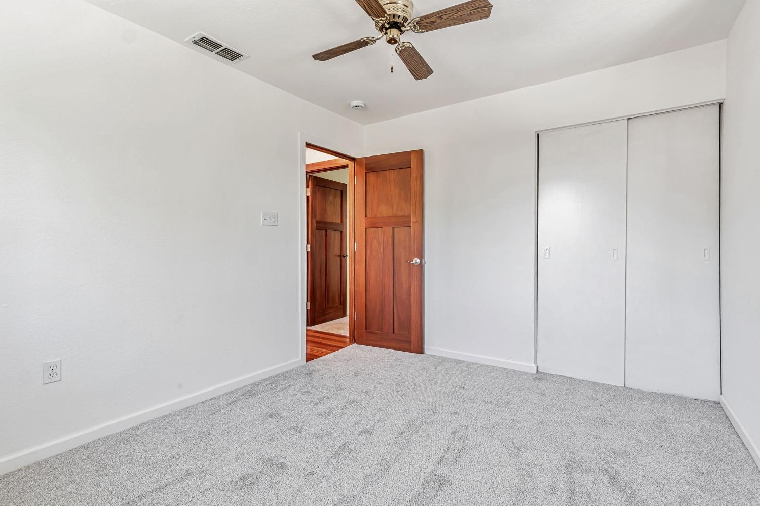 Isabella Avenue, Fair Oaks, California image 30