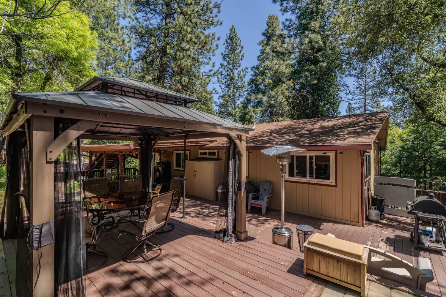 Detail Gallery Image 6 of 66 For 734 Utica, Hathaway Pines,  CA 95233 - 3 Beds | 2 Baths