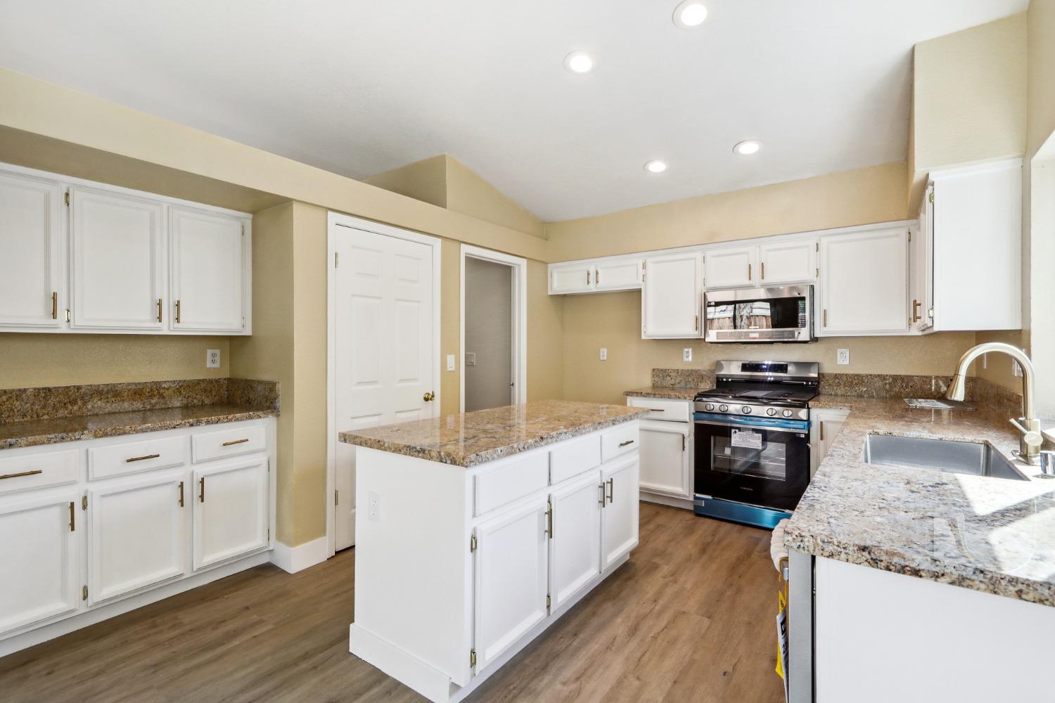 Tarata Place, Elk Grove, California image 13