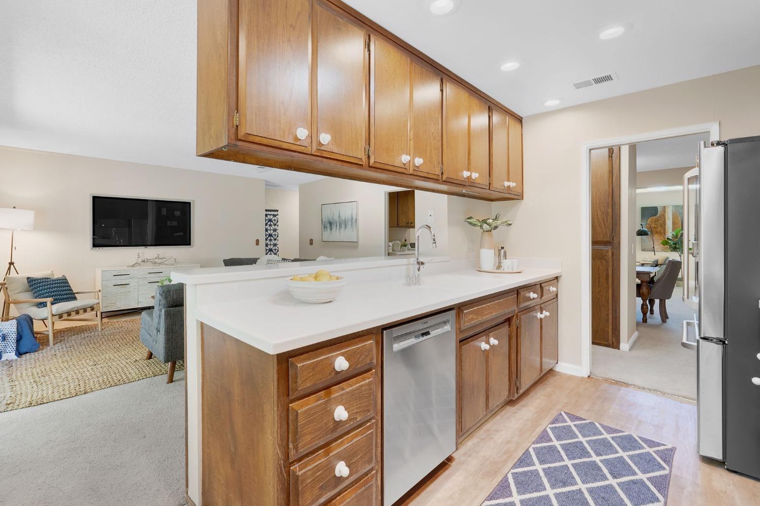 Corona Drive, Davis, California image 13
