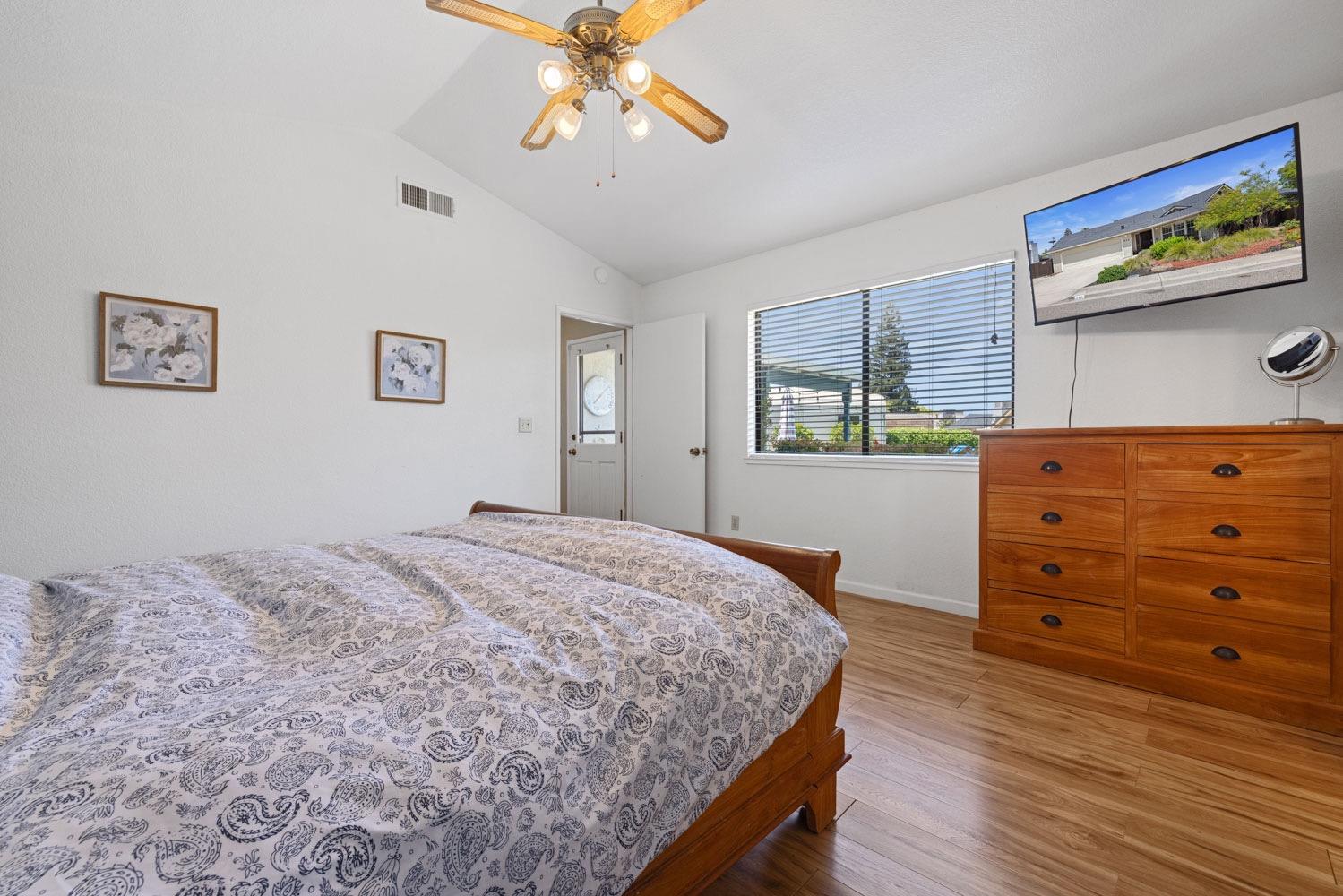 Berea Drive, Turlock, California image 31