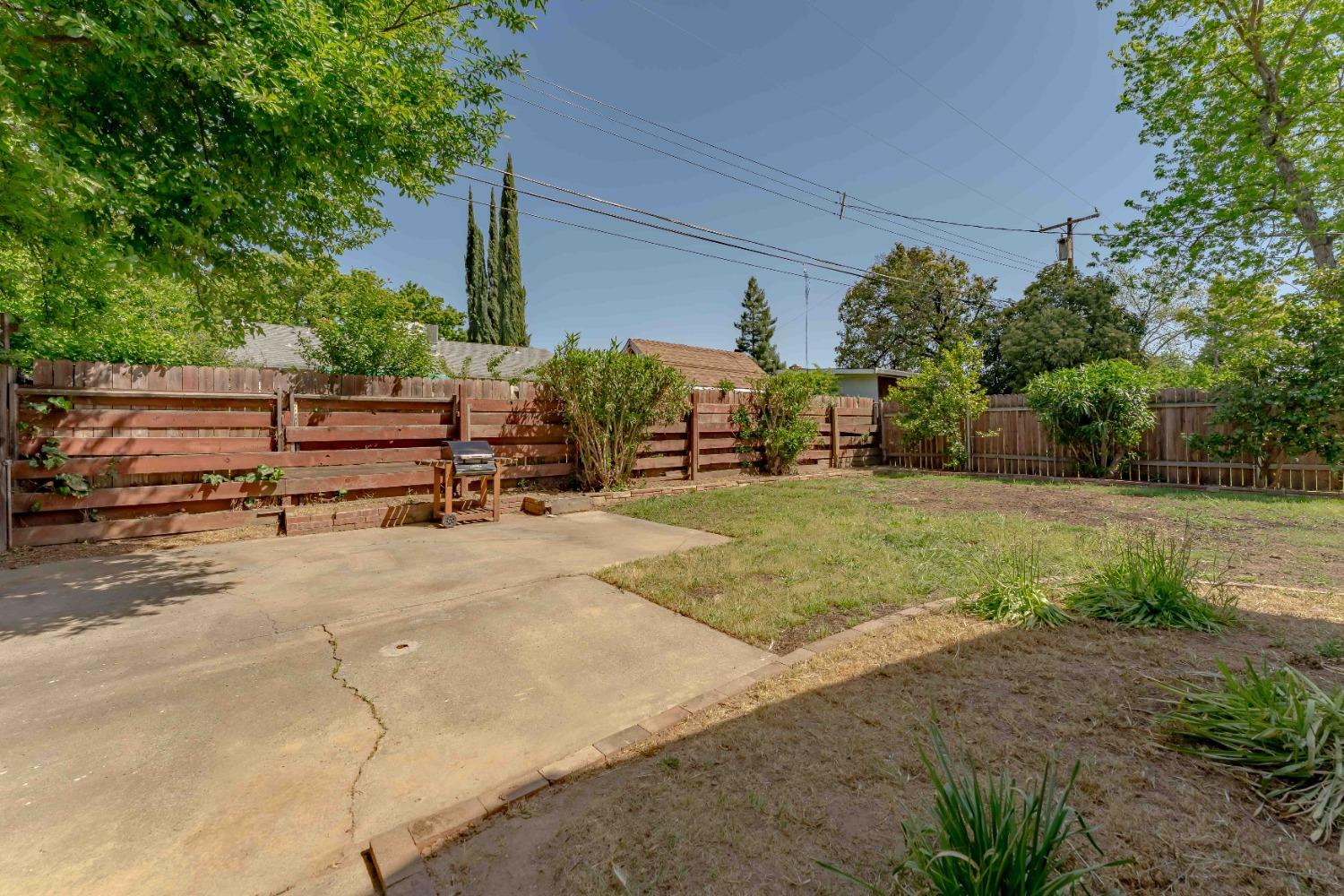 Detail Gallery Image 26 of 26 For 4991 Lippitt Ln, Sacramento,  CA 95820 - 3 Beds | 1 Baths