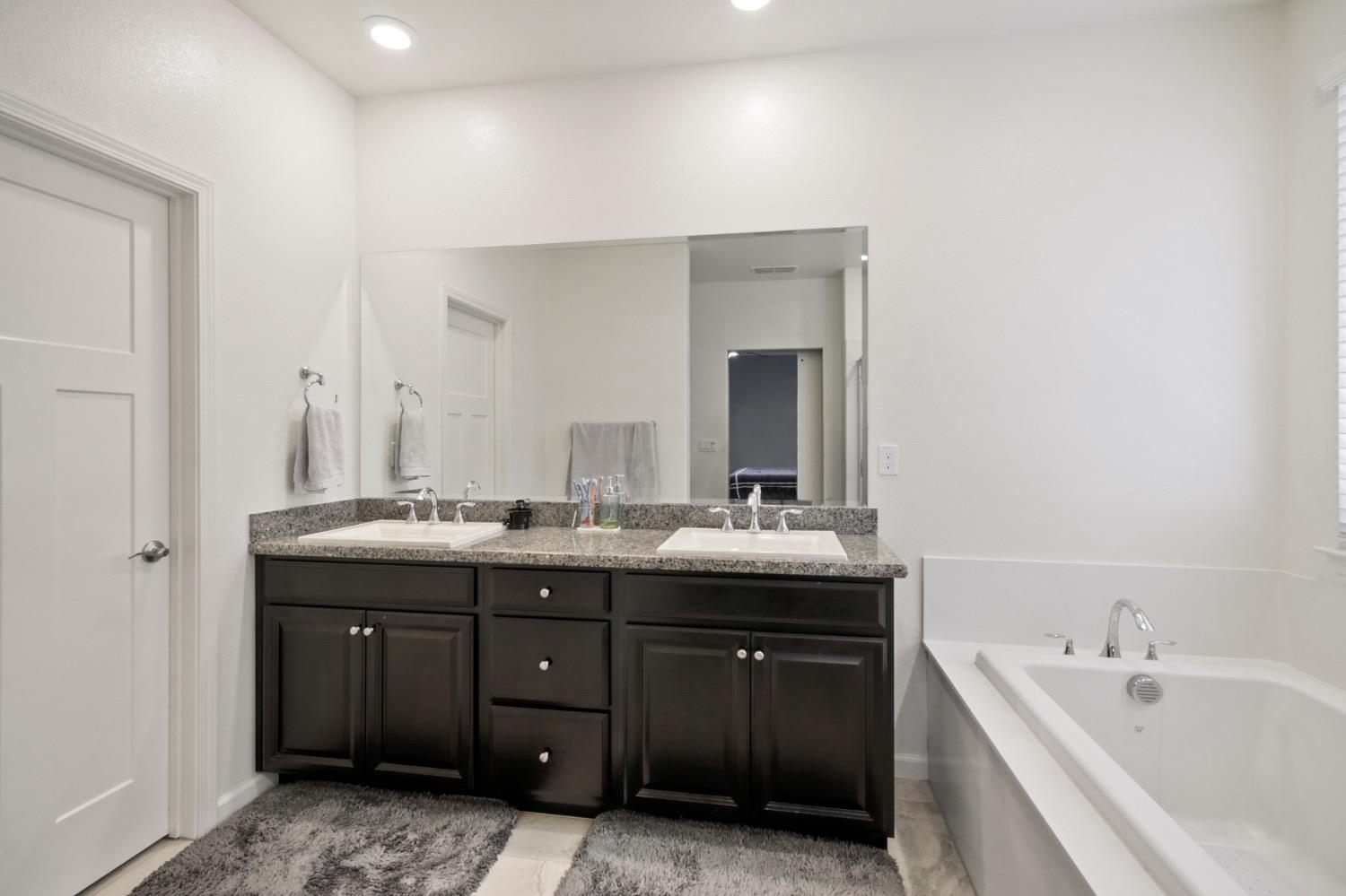 Evanston Way, Rancho Cordova, California image 32