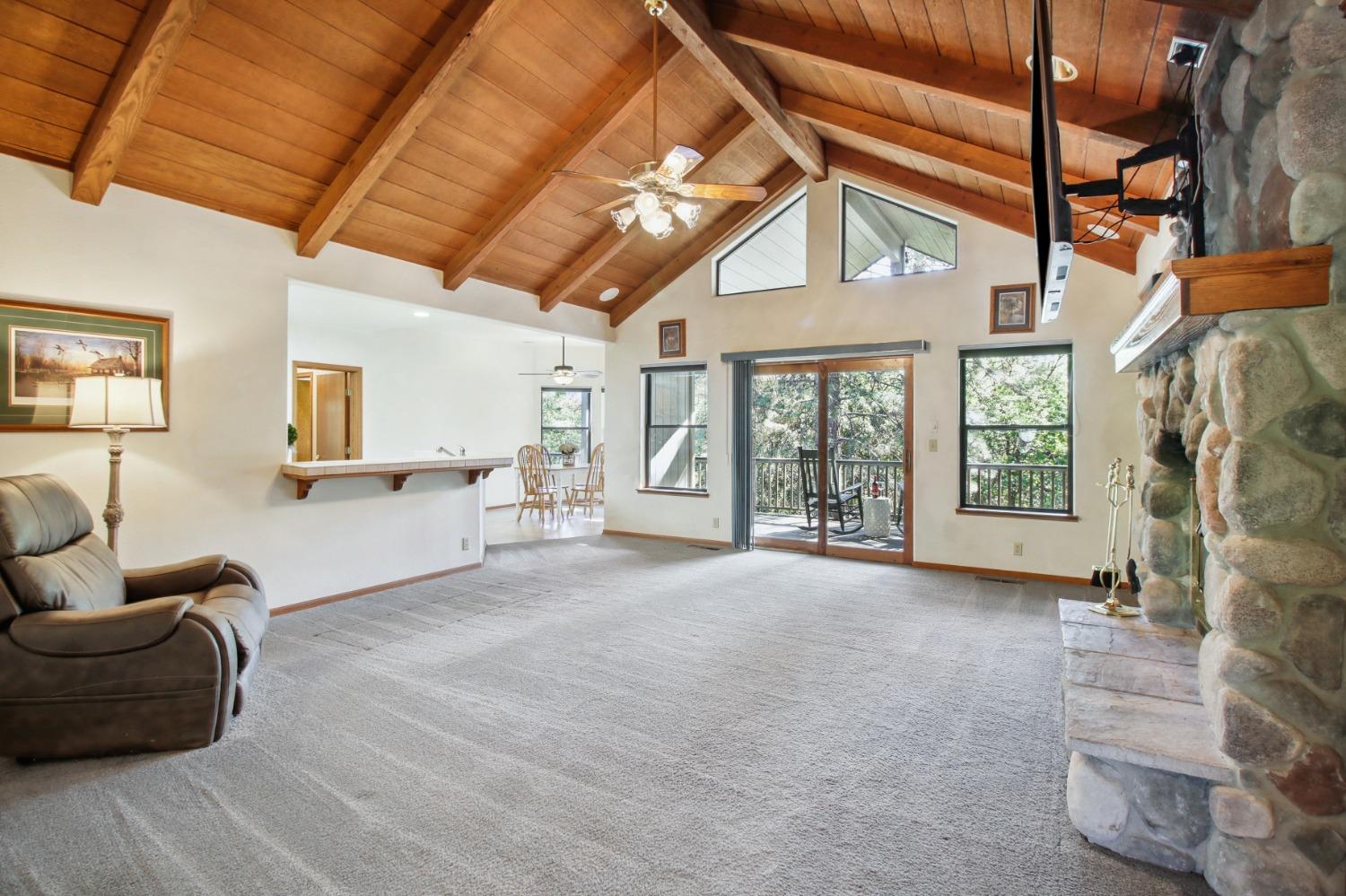 Detail Gallery Image 6 of 66 For 515 Hillside Dr, Applegate,  CA 95703 - 4 Beds | 3 Baths