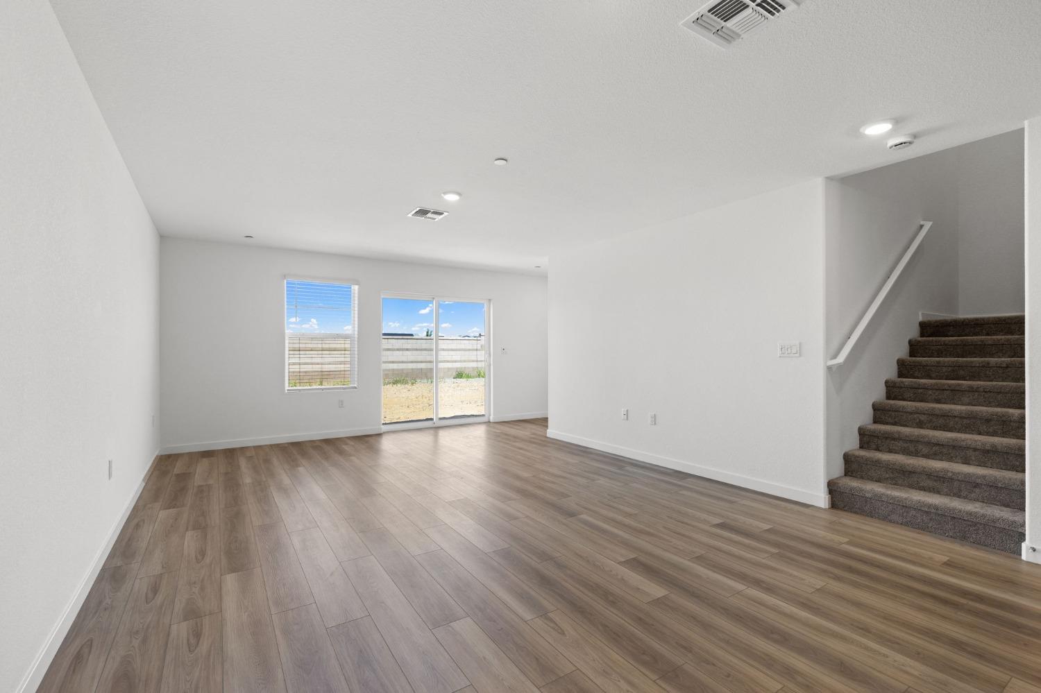 Spotted Wren Circle, Rancho Cordova, California image 5