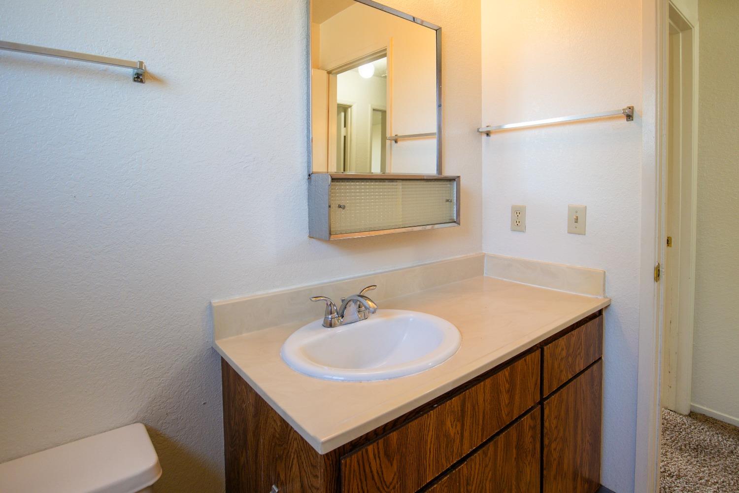 Detail Gallery Image 24 of 34 For 302 Blossom Dr, Ripon,  CA 95366 - 3 Beds | 2 Baths