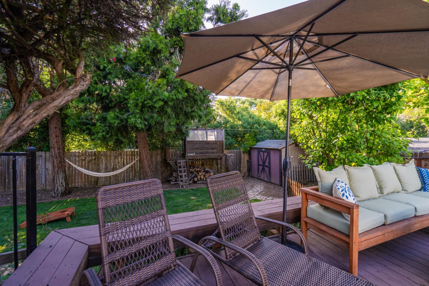 Oak Knoll Drive, Carmichael, California image 44