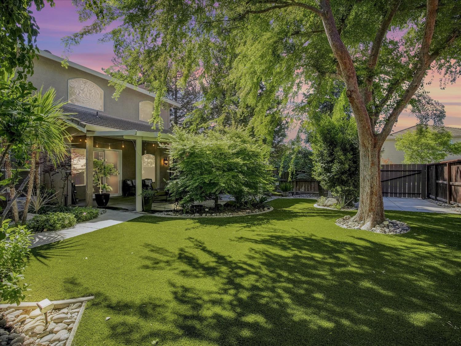 Detail Gallery Image 3 of 73 For 661 Simeon Ct, Ripon,  CA 95366 - 5 Beds | 3 Baths
