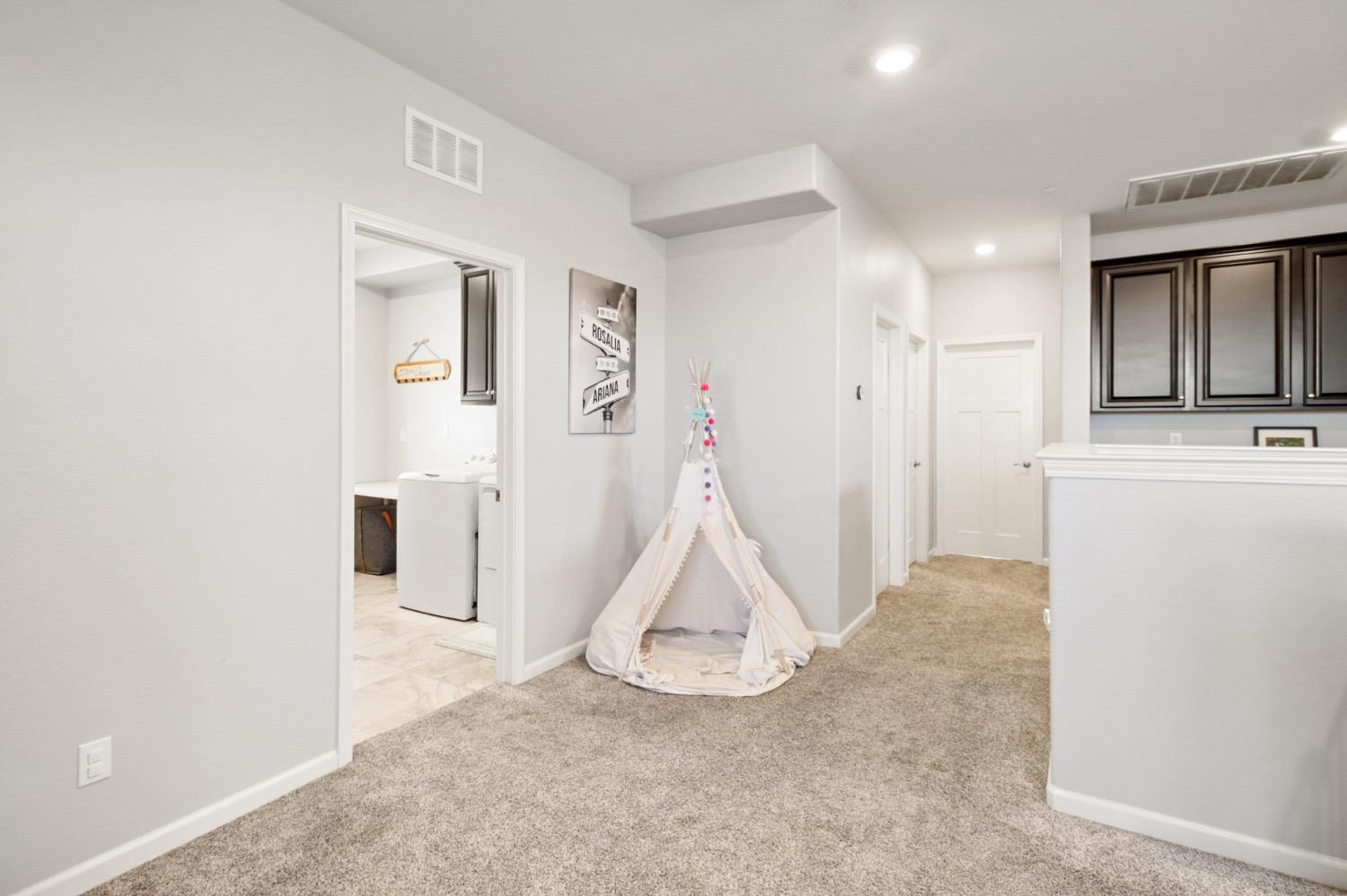 Evanston Way, Rancho Cordova, California image 25