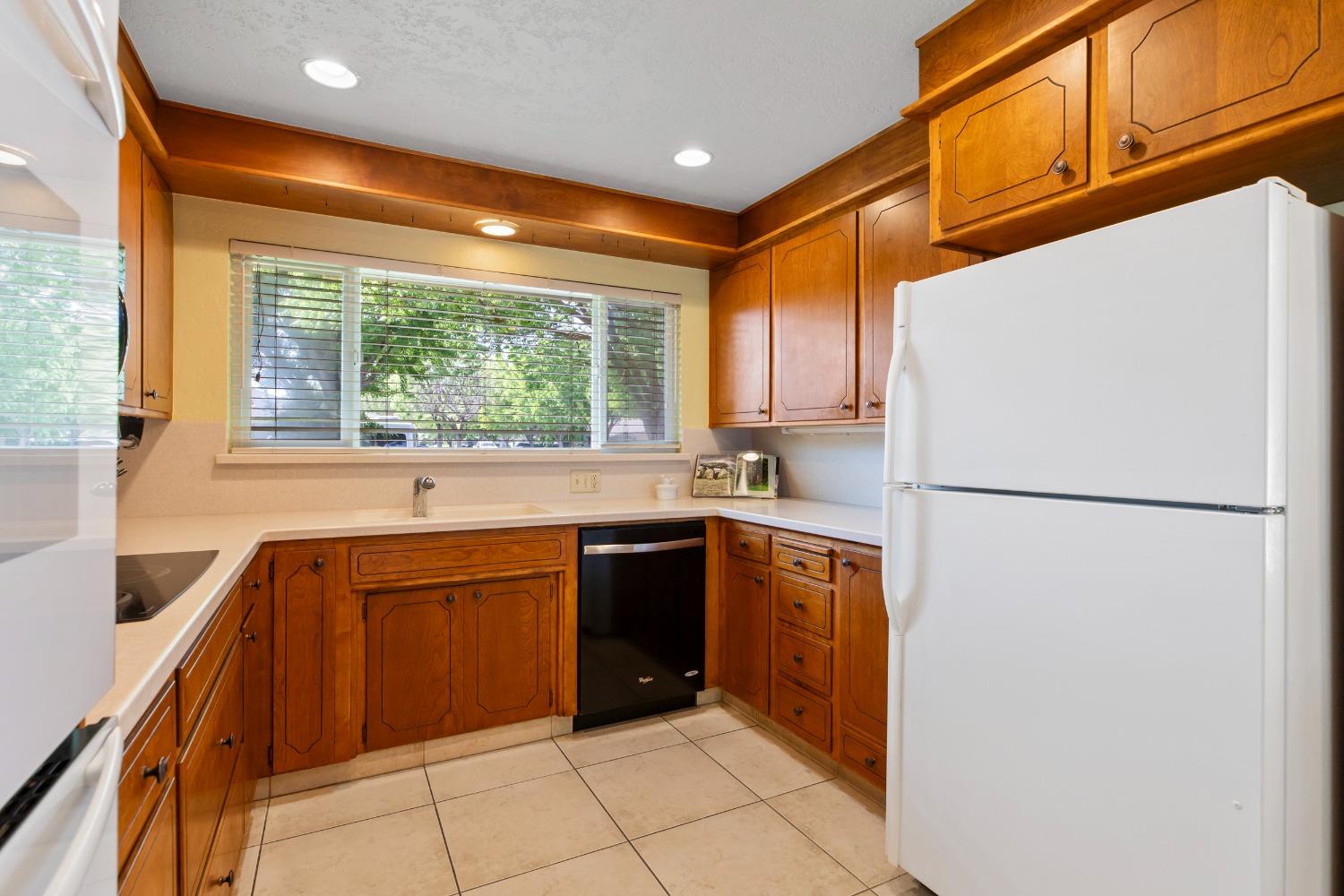 Detail Gallery Image 17 of 50 For 928 Terrace Pl, Modesto,  CA 95350 - 3 Beds | 2 Baths