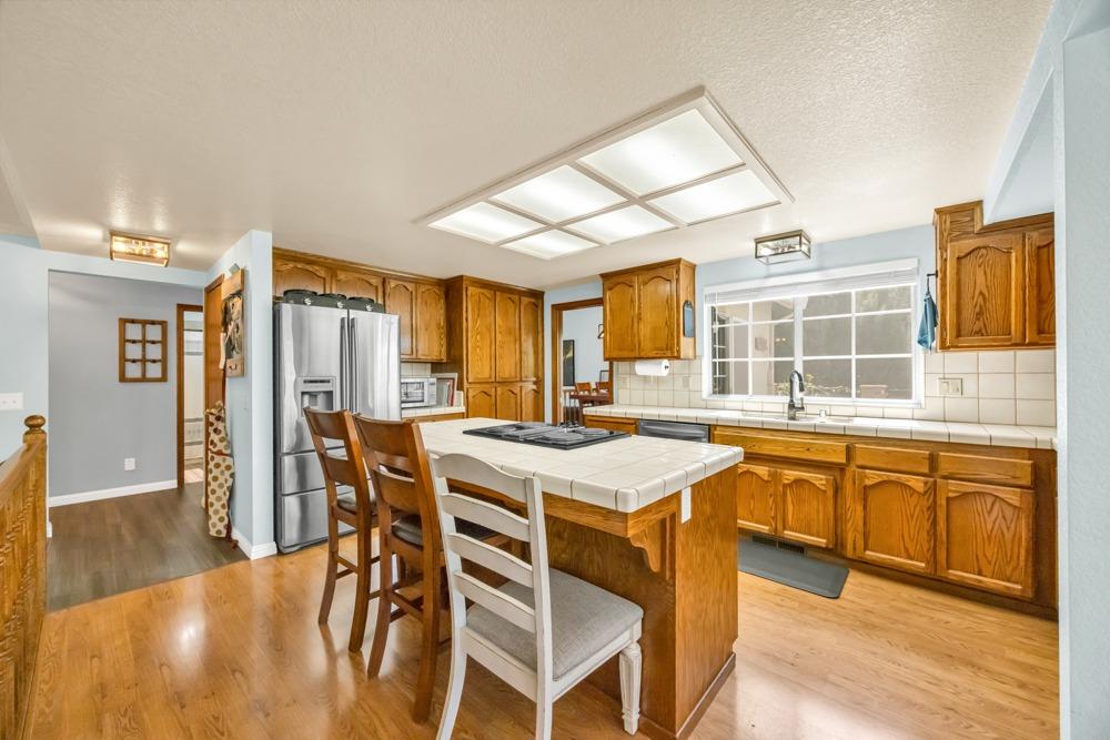 Westover Court, Fair Oaks, California image 12