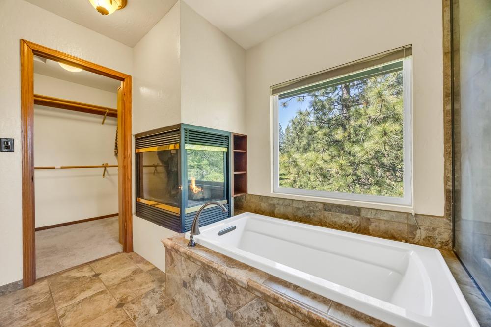 Detail Gallery Image 33 of 70 For 24275 Grand View Ave., Colfax,  CA 95713 - 5 Beds | 2 Baths