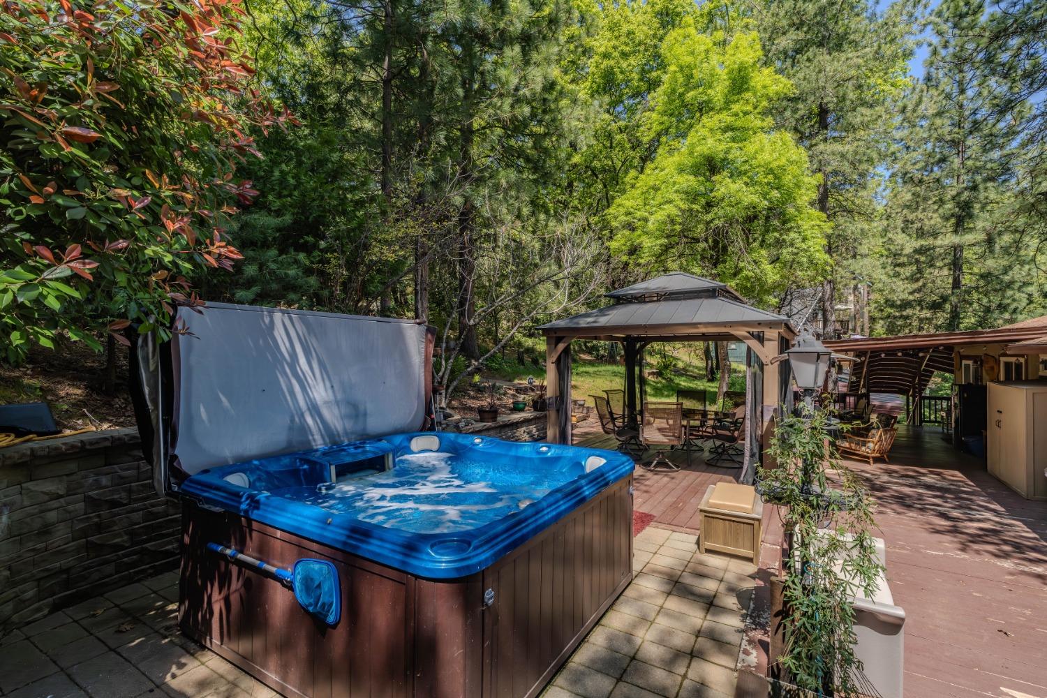 Detail Gallery Image 3 of 66 For 734 Utica, Hathaway Pines,  CA 95233 - 3 Beds | 2 Baths
