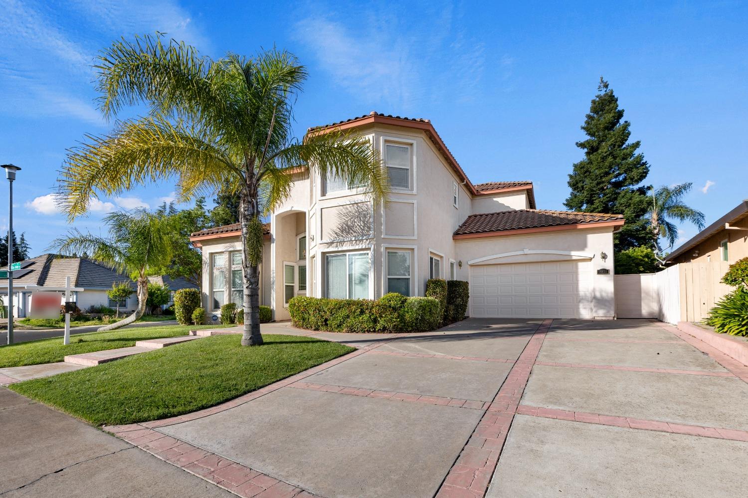 Detail Gallery Image 10 of 79 For 8839 San Badger Way, Elk Grove,  CA 95624 - 4 Beds | 3/1 Baths