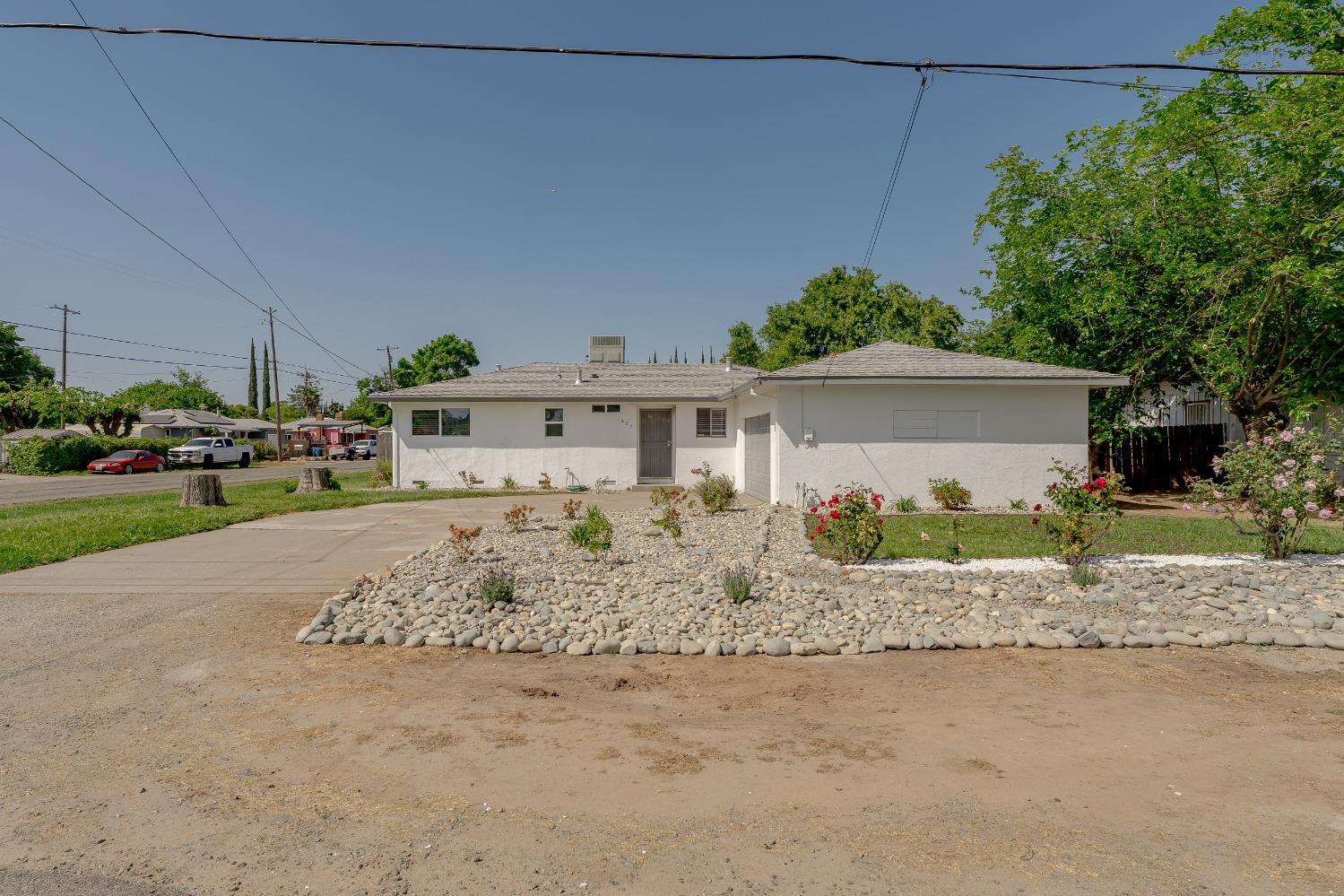 Detail Gallery Image 4 of 33 For 1887 Beverly Ave, Olivehurst,  CA 95961 - 3 Beds | 2 Baths