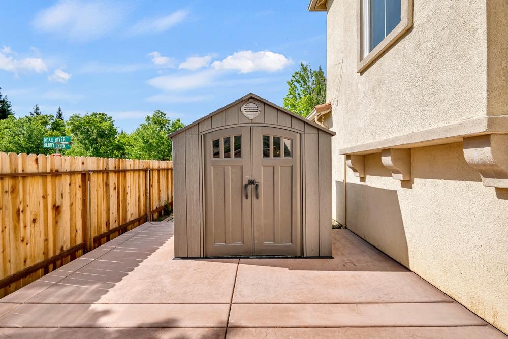 Detail Gallery Image 52 of 58 For 2491 Bear River Ct, West Sacramento,  CA 95691 - 4 Beds | 2/1 Baths