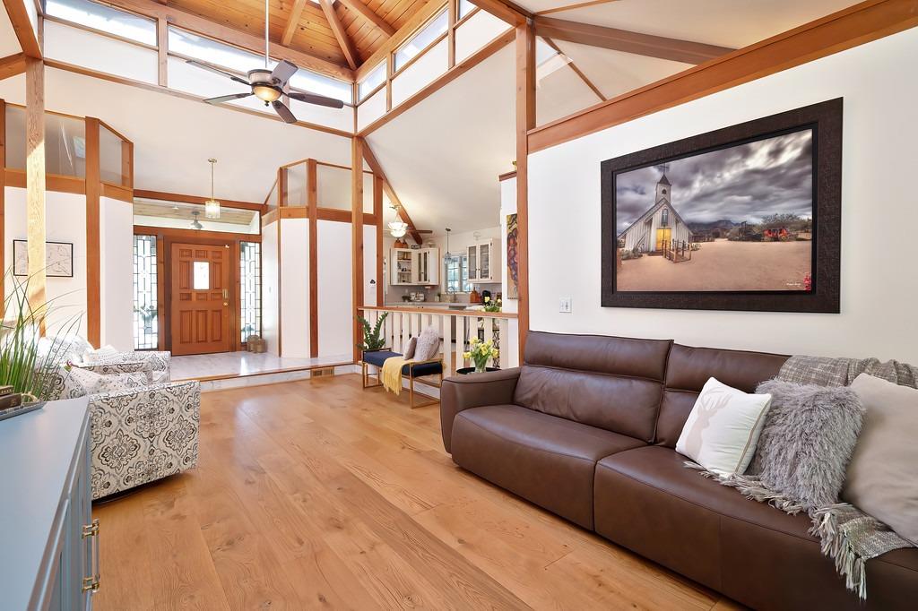Detail Gallery Image 9 of 40 For 15006 Venado Dr, Rancho Murieta,  CA 95683 - 3 Beds | 2 Baths