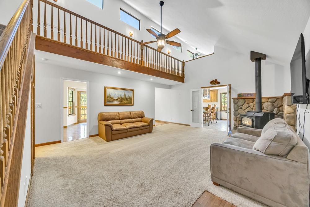 Detail Gallery Image 6 of 70 For 24275 Grand View Ave., Colfax,  CA 95713 - 5 Beds | 2 Baths