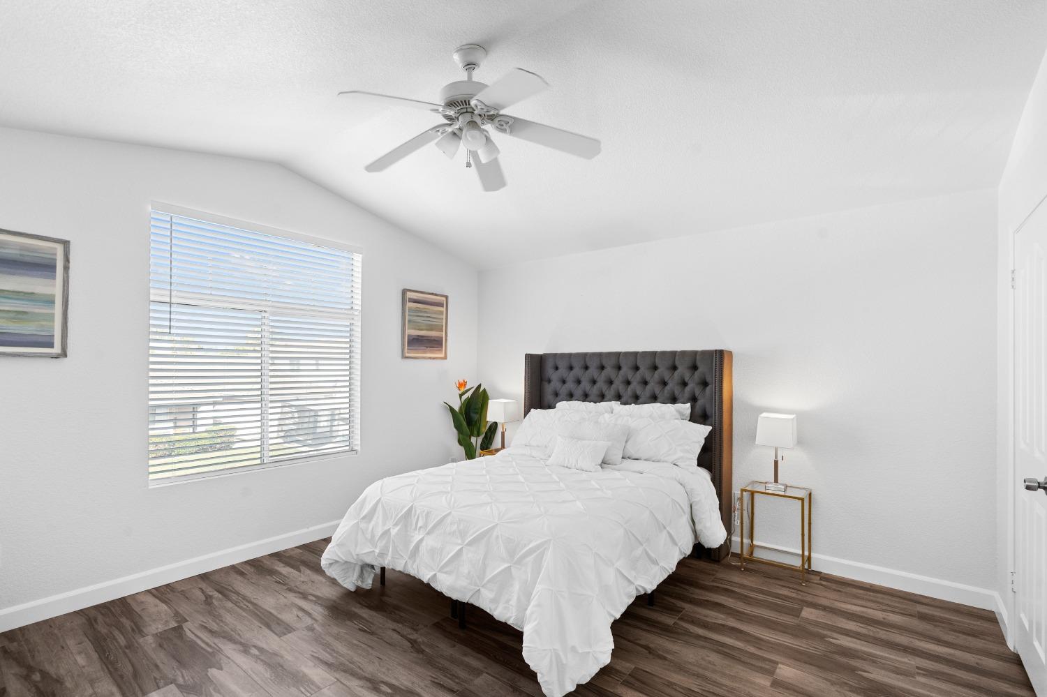 Lake Willow Way, Elk Grove, California image 4