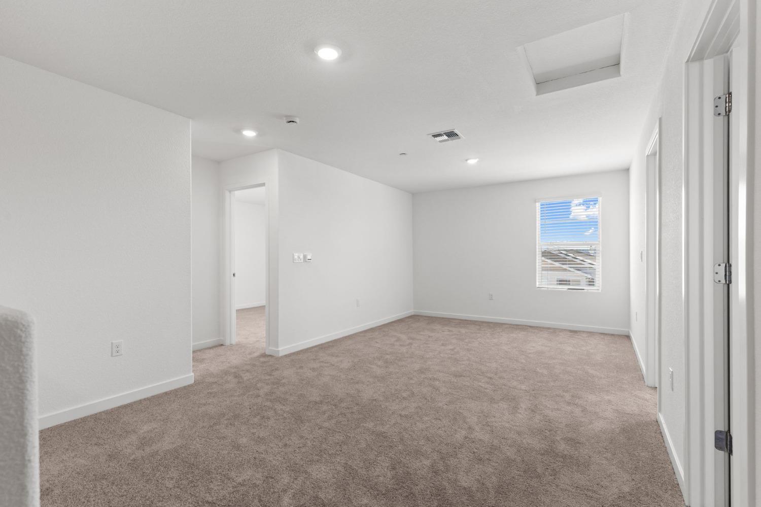 Spotted Wren Circle, Rancho Cordova, California image 18